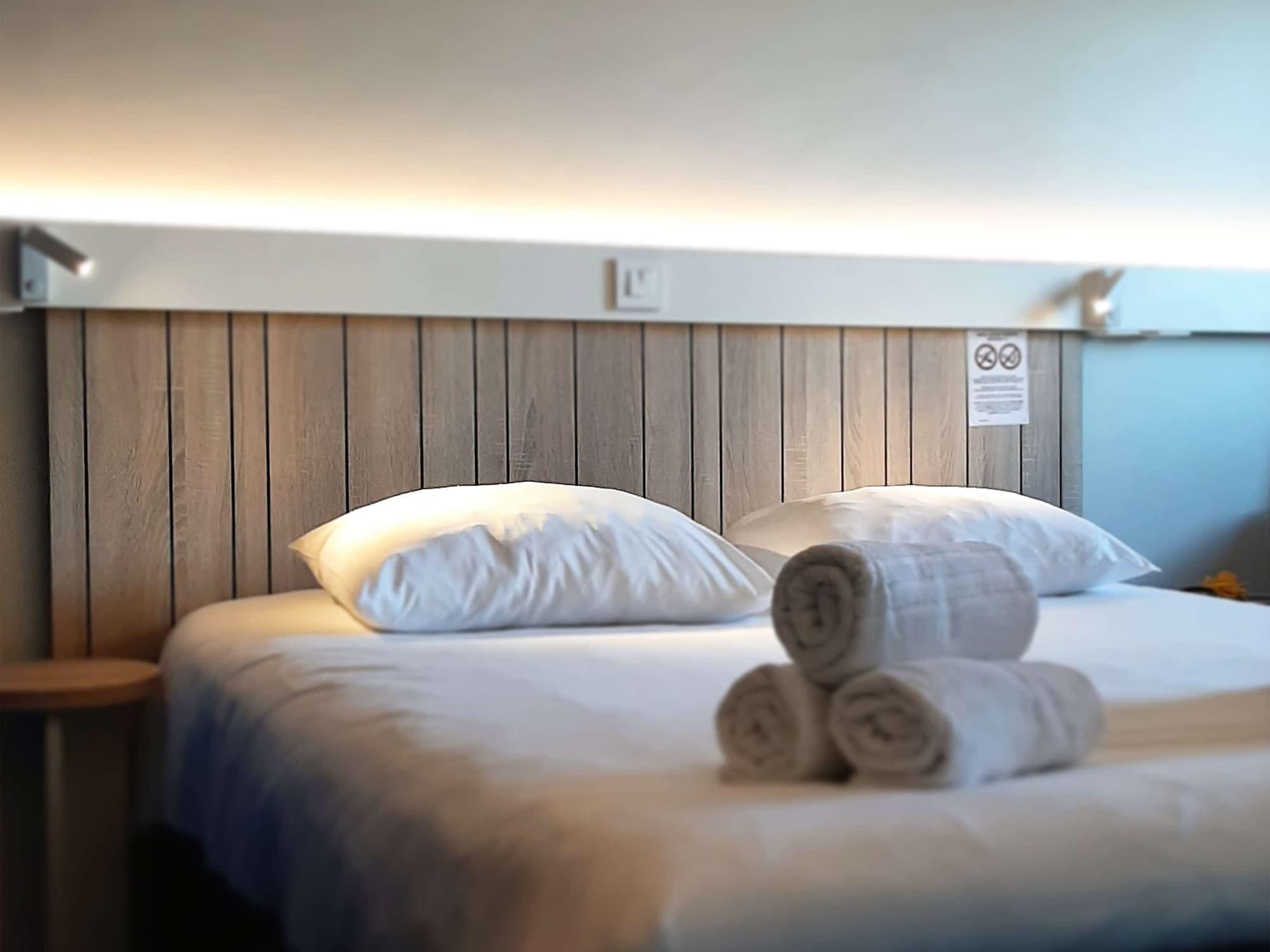 Hotel Ibis Rennes Cesson Esterno foto