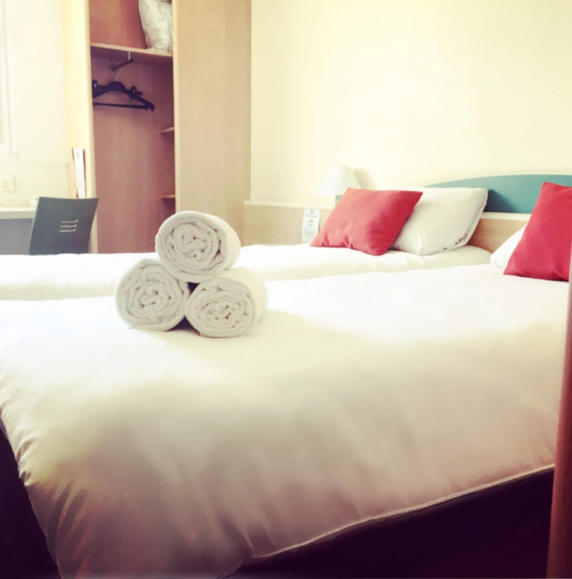 Hotel Ibis Rennes Cesson Esterno foto