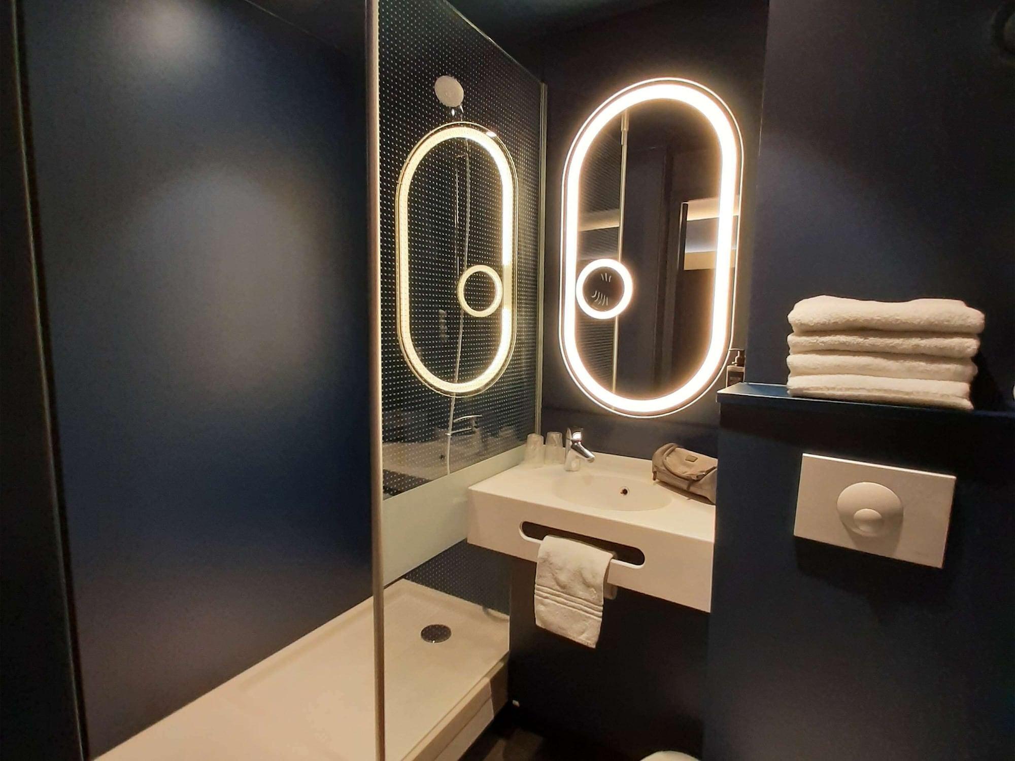 Hotel Ibis Rennes Cesson Esterno foto