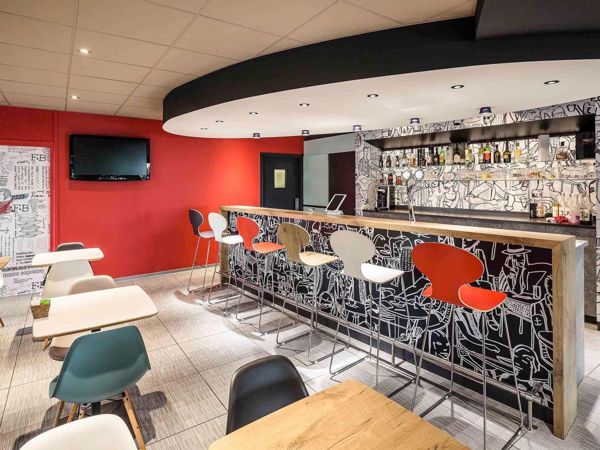 Hotel Ibis Rennes Cesson Esterno foto