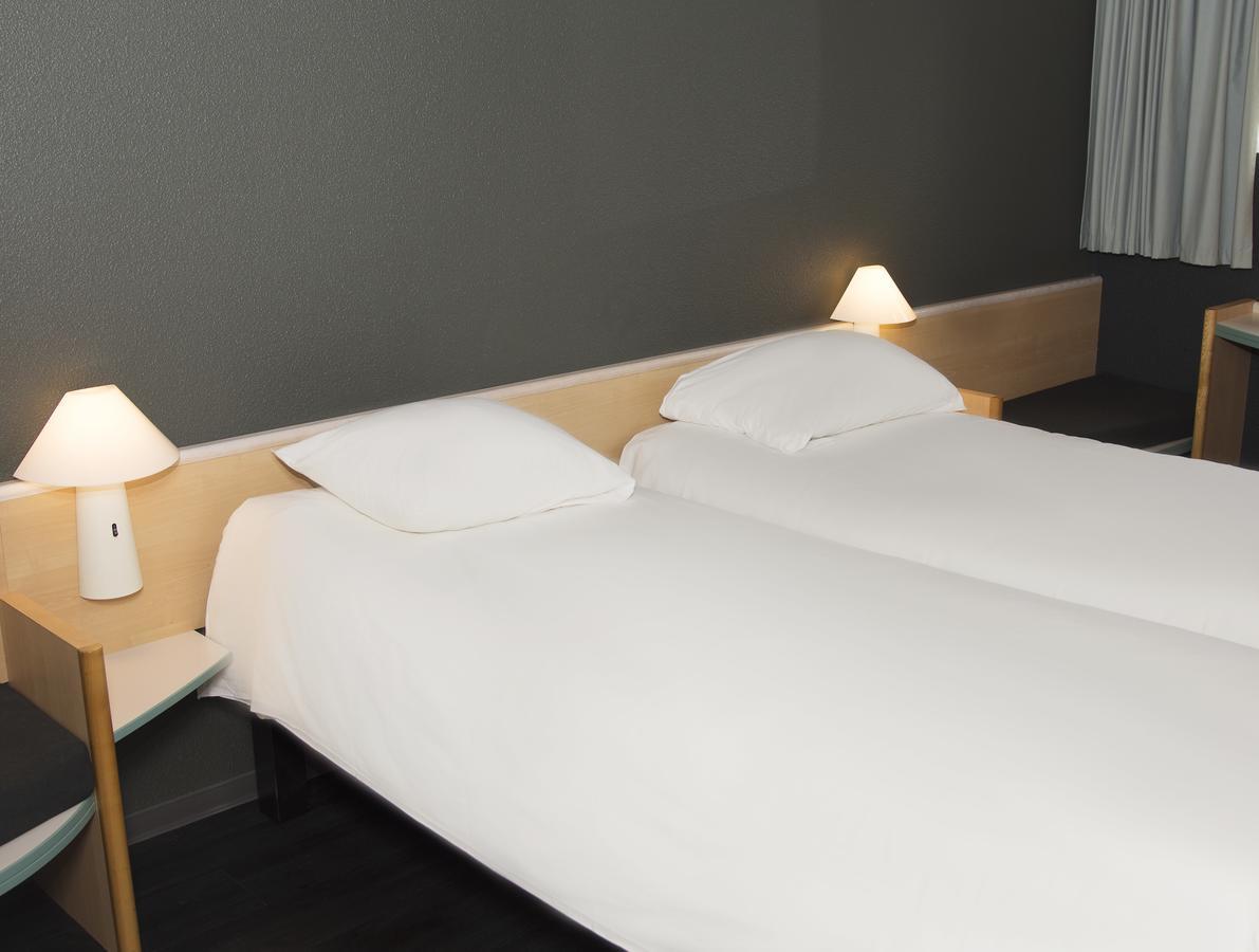 Hotel Ibis Rennes Cesson Esterno foto