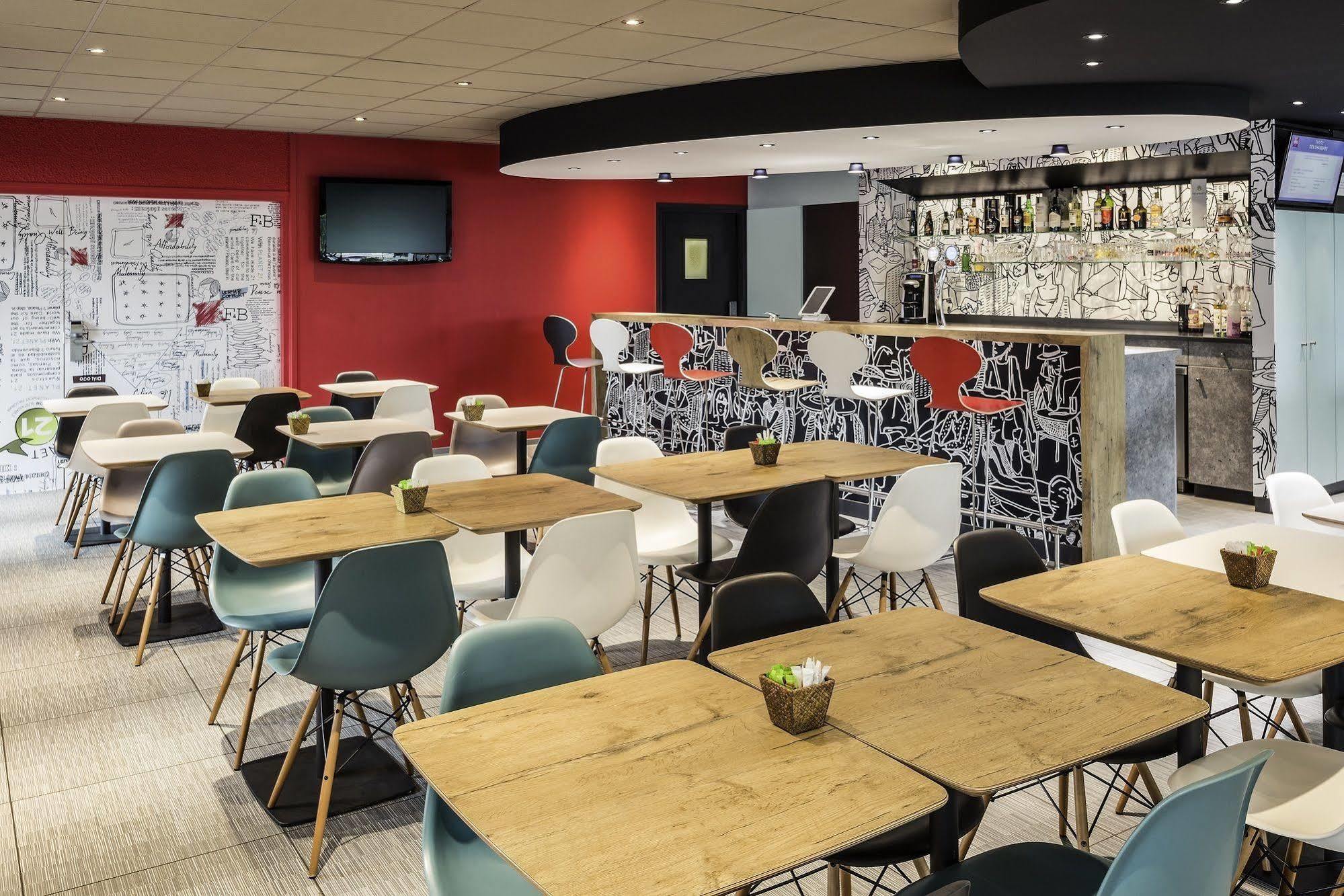 Hotel Ibis Rennes Cesson Esterno foto